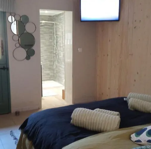 T2 D En Coeur De Dans Maison Avec Jardin Ideal Couple De Curistes Apartmán Balaruc-les-Bains