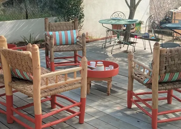 T2 D En Coeur De Dans Maison Avec Jardin Ideal Couple De Curistes *